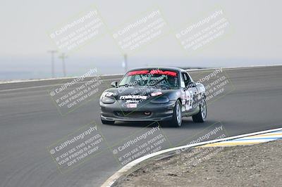 media/Jan-26-2025-CalClub SCCA (Sun) [[cfcea7df88]]/Group 4/Race/